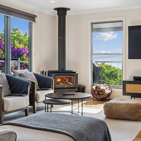 Flaxton Garden Home With Spectacular Coastal Views 蒙特维尔 外观 照片